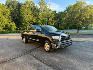 Toyota Tundra 5.7L 8 2010