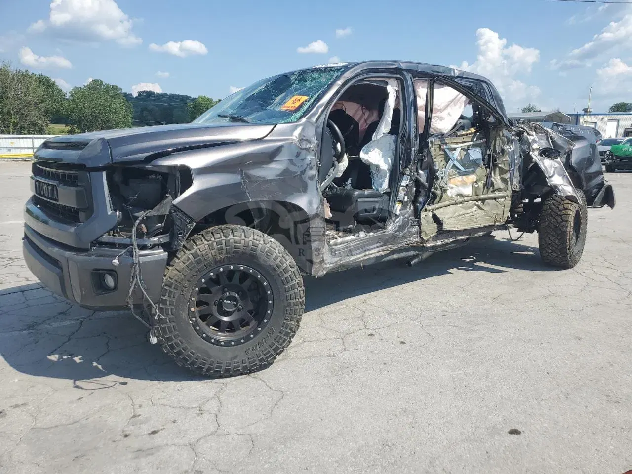 Toyota Tundra 5.7L 8 2016