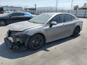 Toyota Camry XSE 2.5L 4 2025