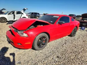 Ford Mustang 3.7L 6 2014
