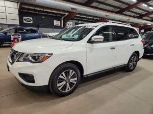 Nissan Pathfinder 3.5L 6 2017