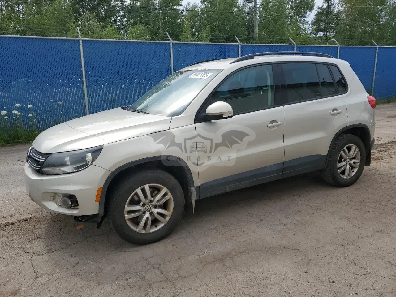 Volkswagen Tiguan S 2.0L 4 2014