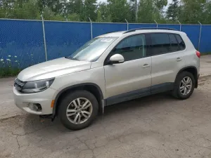 Volkswagen Tiguan S 2.0L 4 2014