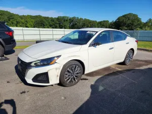 Nissan Altima 2.5L 4 2025