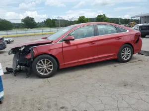 Hyundai Sonata SE 2.4L 4 2019