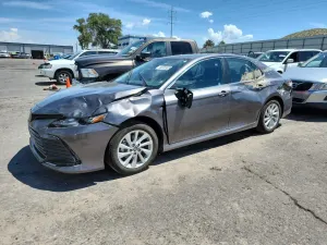 Toyota Camry LE 2.5L 4 2024