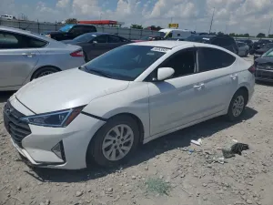 Hyundai Elantra SE 2.0L 4 2019