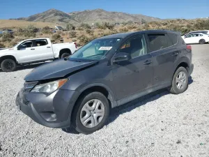 Toyota Rav4 LE 2.5L 4 2013