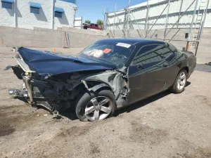 Dodge Challenger SXT 3.6L 6 2013