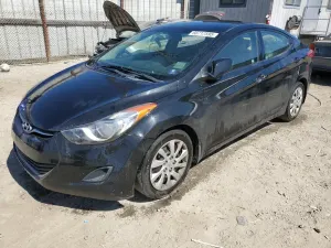 Hyundai Elantra GLS 1.8L 4 2013
