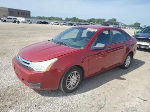 Ford Focus SE 2.0L 4 2010