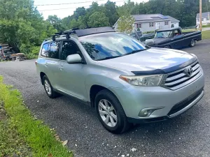 Toyota Highlander 3.5L 6 2013