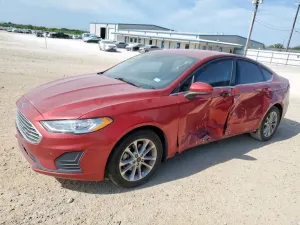 Ford Fusion SE 1.5L 4 2020