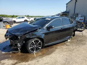 Toyota Camry XSE 2.5L 4 2018