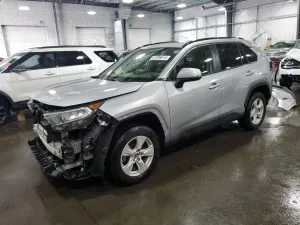 Toyota Rav4 XLE 2.5L 4 2019