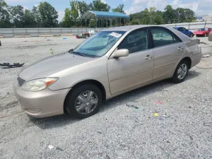Toyota Camry LE 2.4L 4 2003