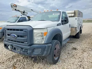 Ford F-450 6.8L 10 2013