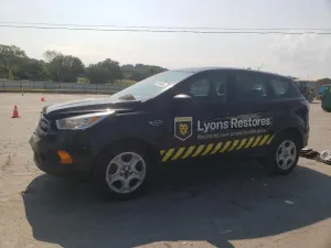 Ford Escape S 2.5L 4 2017