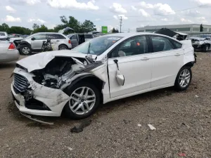 Ford Fusion SE 1.6L 4 2013