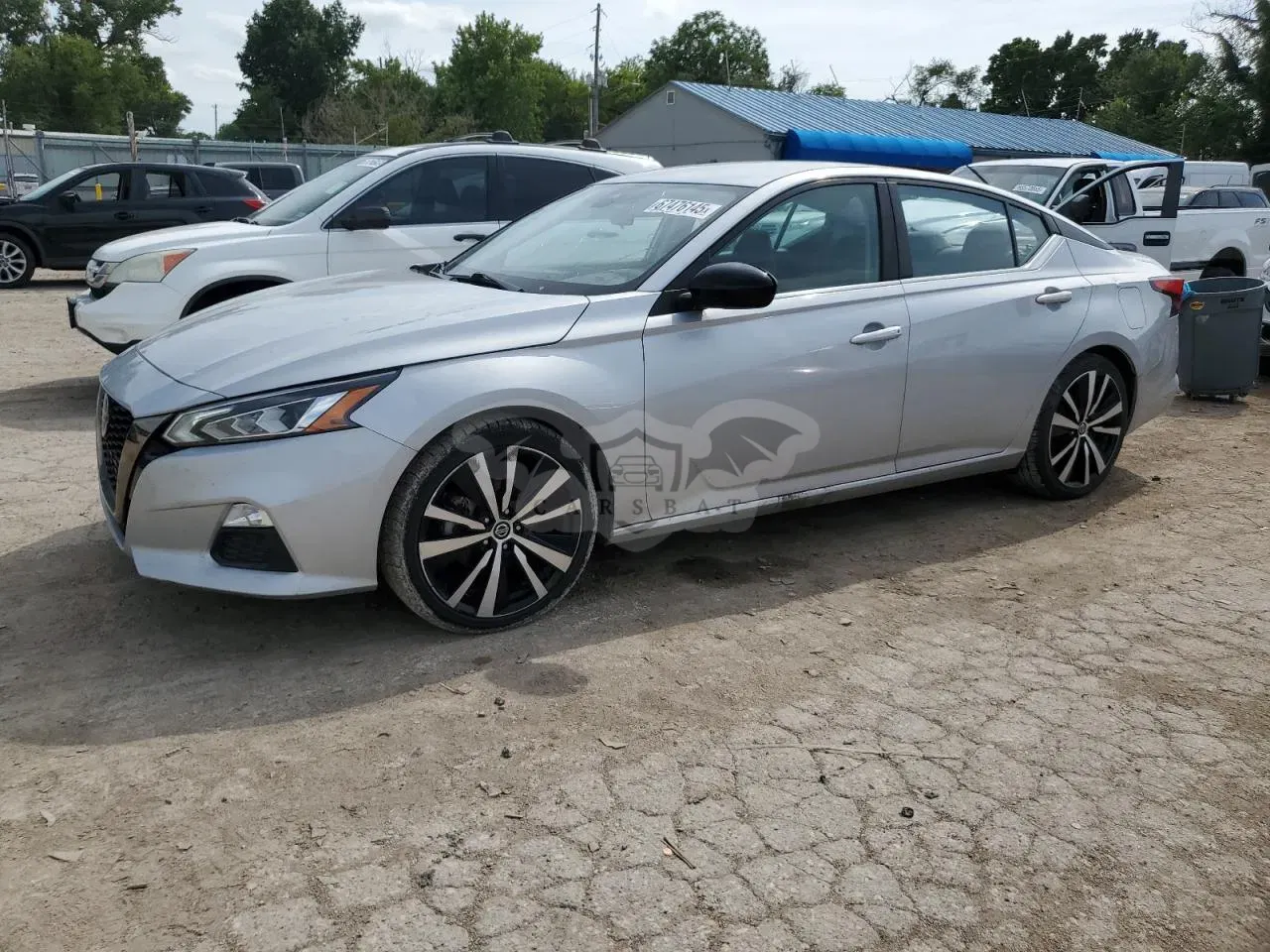 Nissan Altima SR 2.5L 4 2022