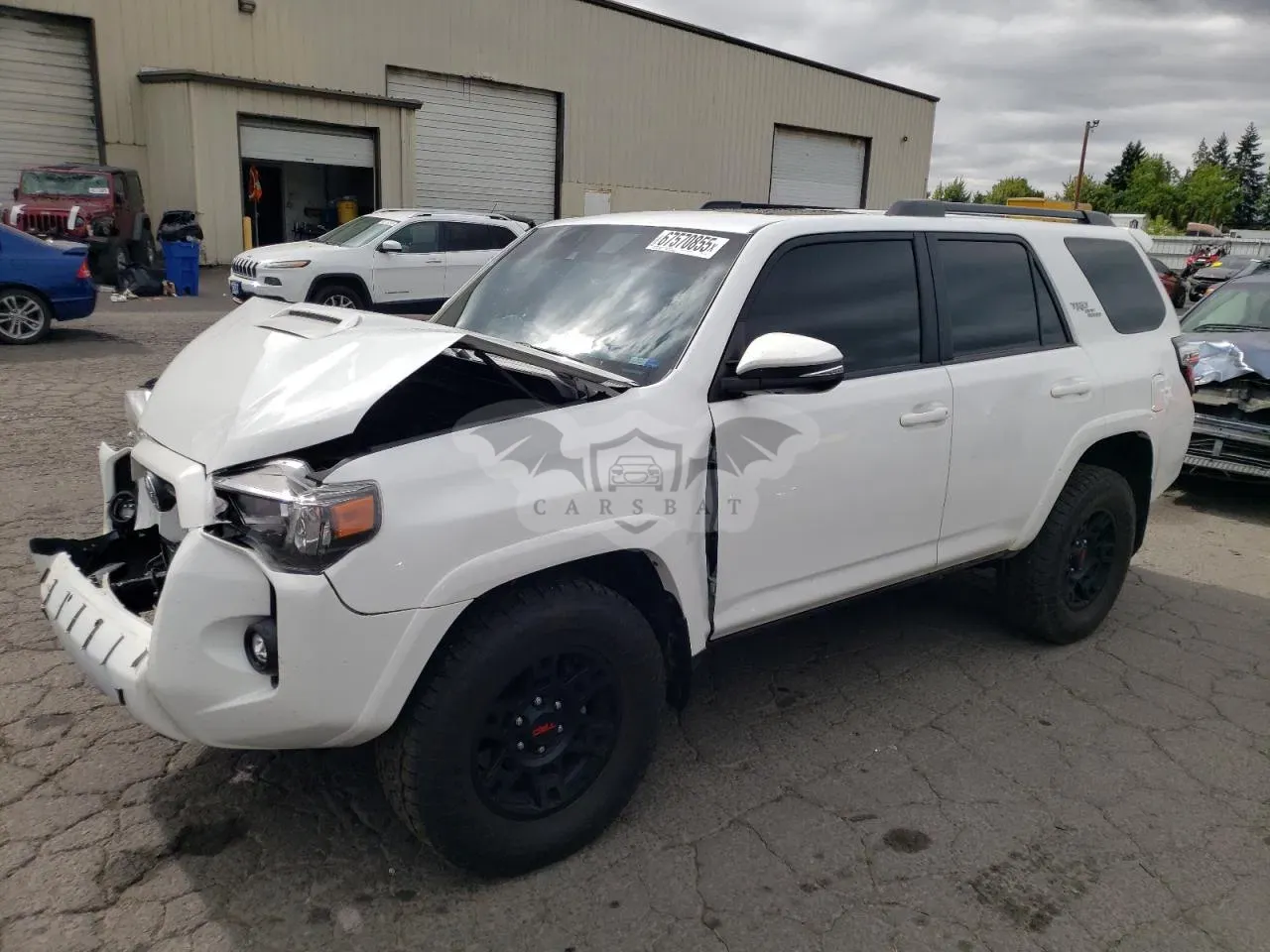 Toyota 4Runner SE 4.0L 6 2023