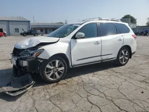 Nissan Pathfinder S 3.5L 6 2013