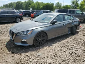 Nissan Altima SR 2.5L 4 2022