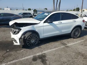 Mercedes-Benz GLC 300 4MATIC 2.0L 4 2020