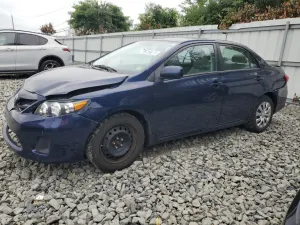 Toyota Corolla BASE 1.8L 4 2012