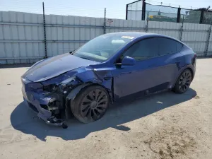 Tesla Model Y 2024