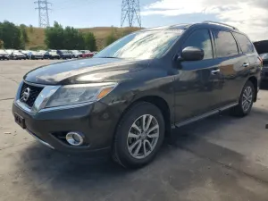 Nissan Pathfinder S 3.5L 6 2015