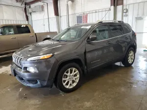 Jeep Cherokee LATITUDE 2.4L 4 2015