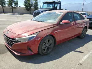 Hyundai Elantra SEL 2.0L 4 2023