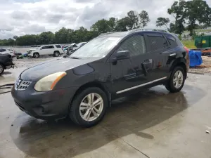 Nissan Rogue S 2.5L 4 2012