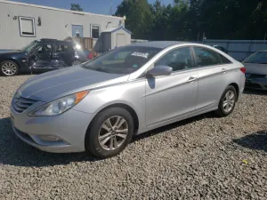 Hyundai Sonata GLS 2.4L 4 2013