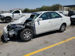 Toyota Camry LE 2.4L 4 2003