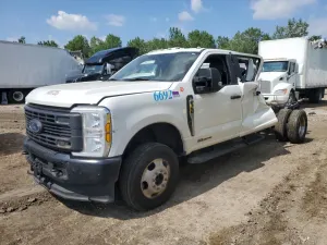 Ford F-350 SUPER DUTY 6.7L 8 2024