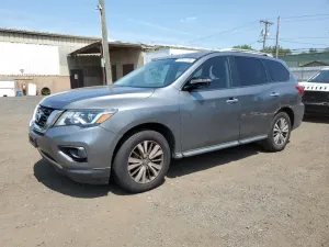 Nissan Pathfinder S 3.5L 6 2019