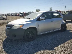 Toyota Corolla BASE 1.8L 4 2012