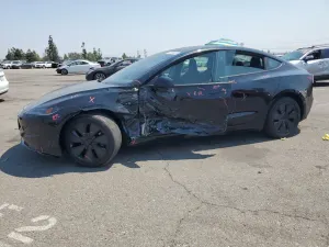 Tesla Model 3 2025