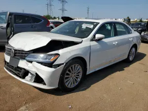 Volkswagen Passat SE 1.8L 4 2016
