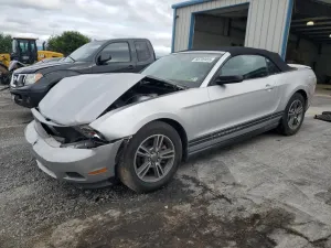 Ford Mustang 3.7L 6 2012