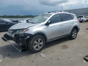 Toyota Rav4 XLE 2.5L 4 2015