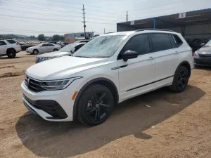 Volkswagen Tiguan SE R-LINE BLACK 2.0L 4 2024