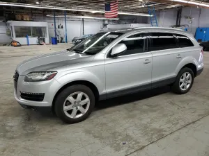 Audi Q7 PREMIUM PLUS 3.0L 6 2013