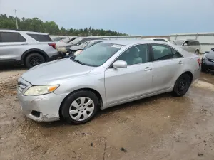 Toyota Camry BASE 2.5L 4 2011