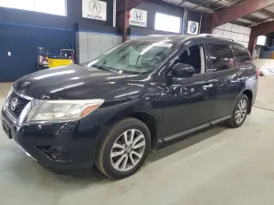 Nissan Pathfinder S 3.5L 6 2013