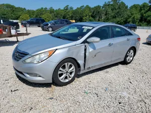 Hyundai Sonata SE 2.4L 4 2011