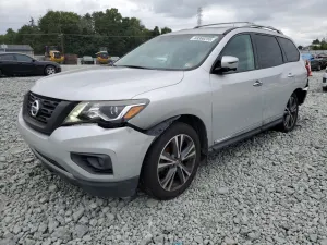 Nissan Pathfinder S 3.5L 6 2017