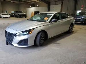 Nissan Altima SV 2.5L 4 2024